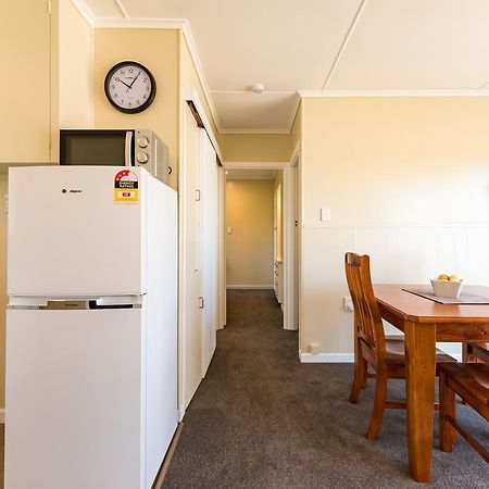 Waitangi Beach Bach 30B 외부 사진
