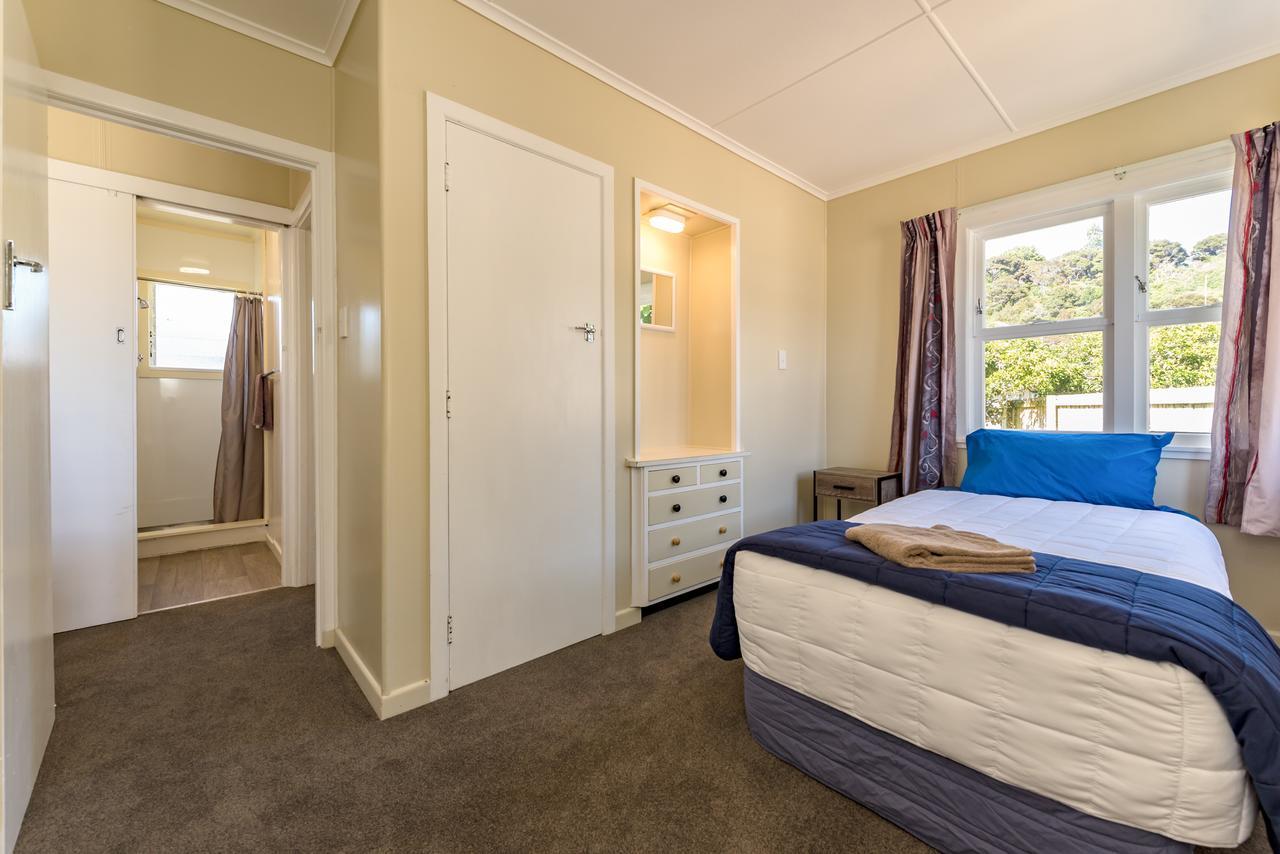 Waitangi Beach Bach 30B 외부 사진