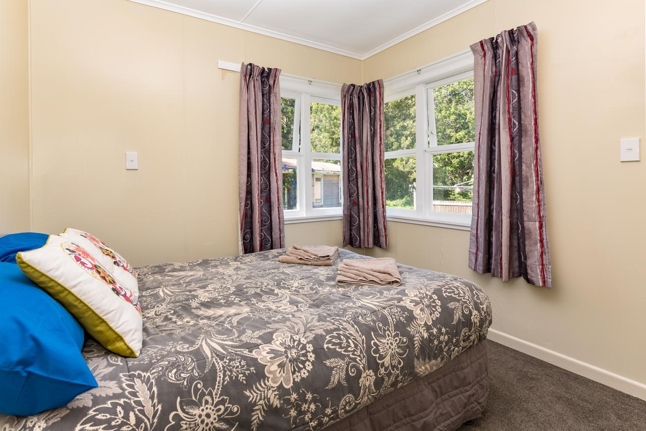 Waitangi Beach Bach 30B 외부 사진