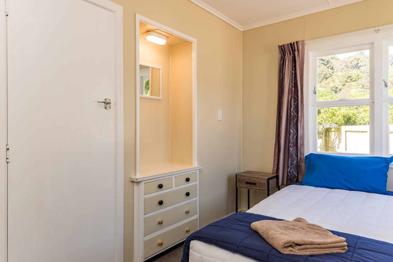 Waitangi Beach Bach 30B 외부 사진