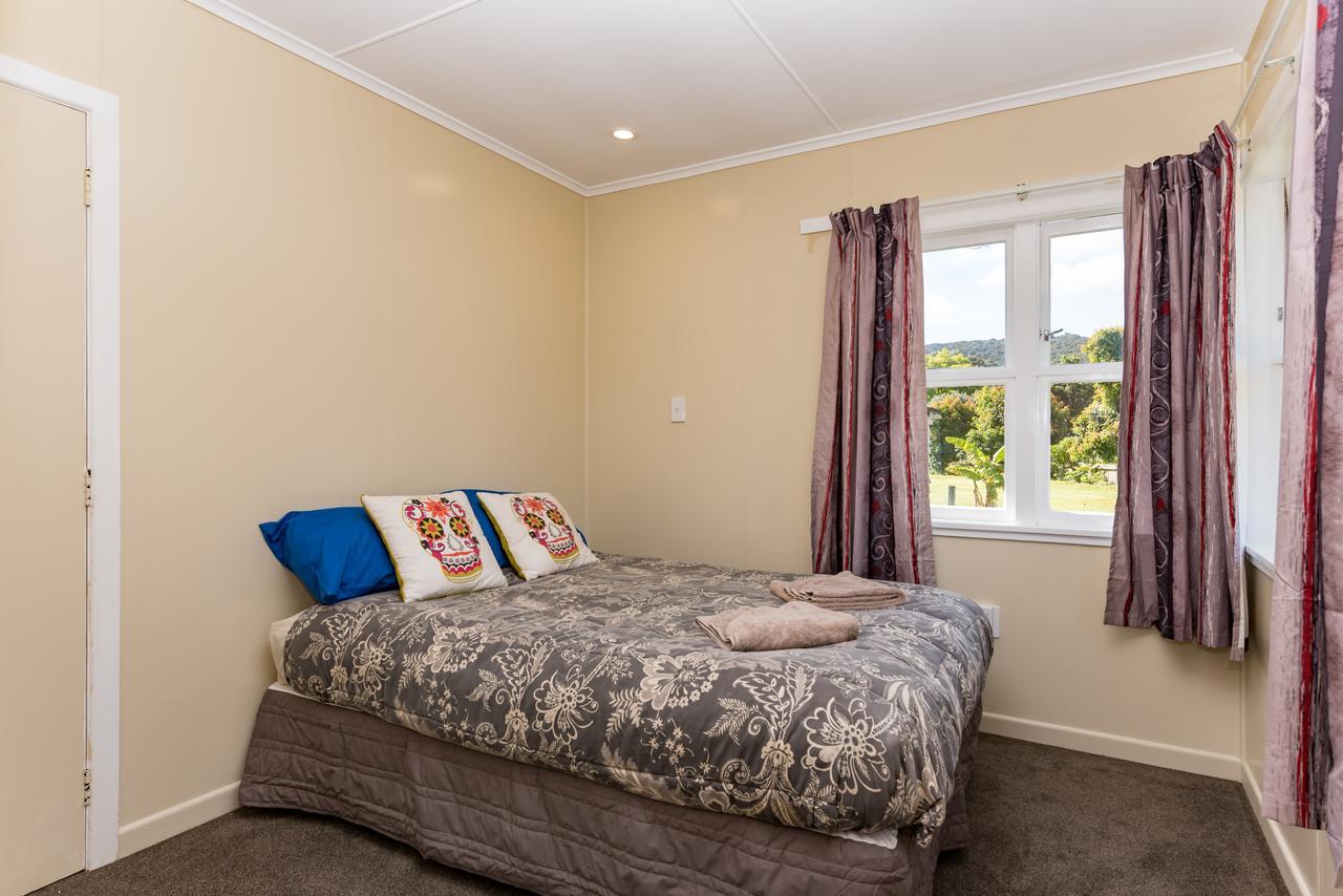 Waitangi Beach Bach 30B 외부 사진